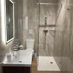 Modern In Qawra Apartment *