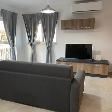 Apartment Modern In Qawra *