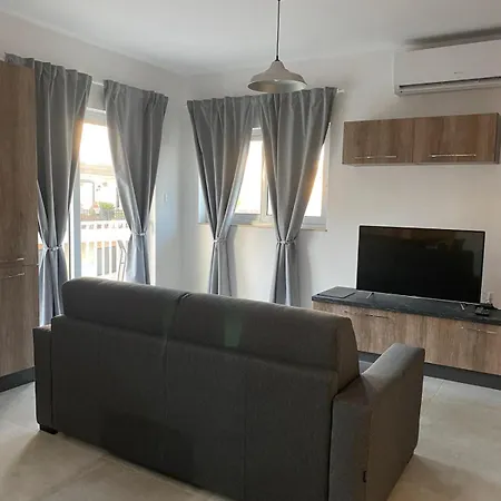 Apartment Modern In Qawra St. Paul's Bay