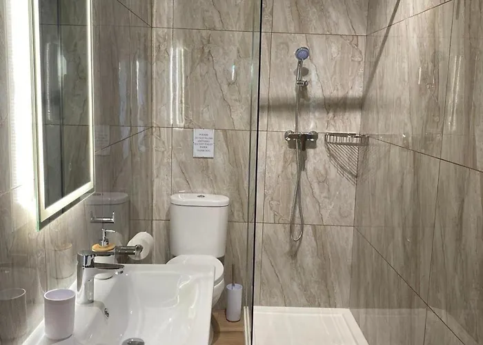 Modern In Qawra Apartment *