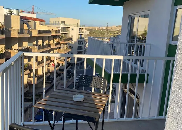 Modern In Qawra * St. Paul's Bay